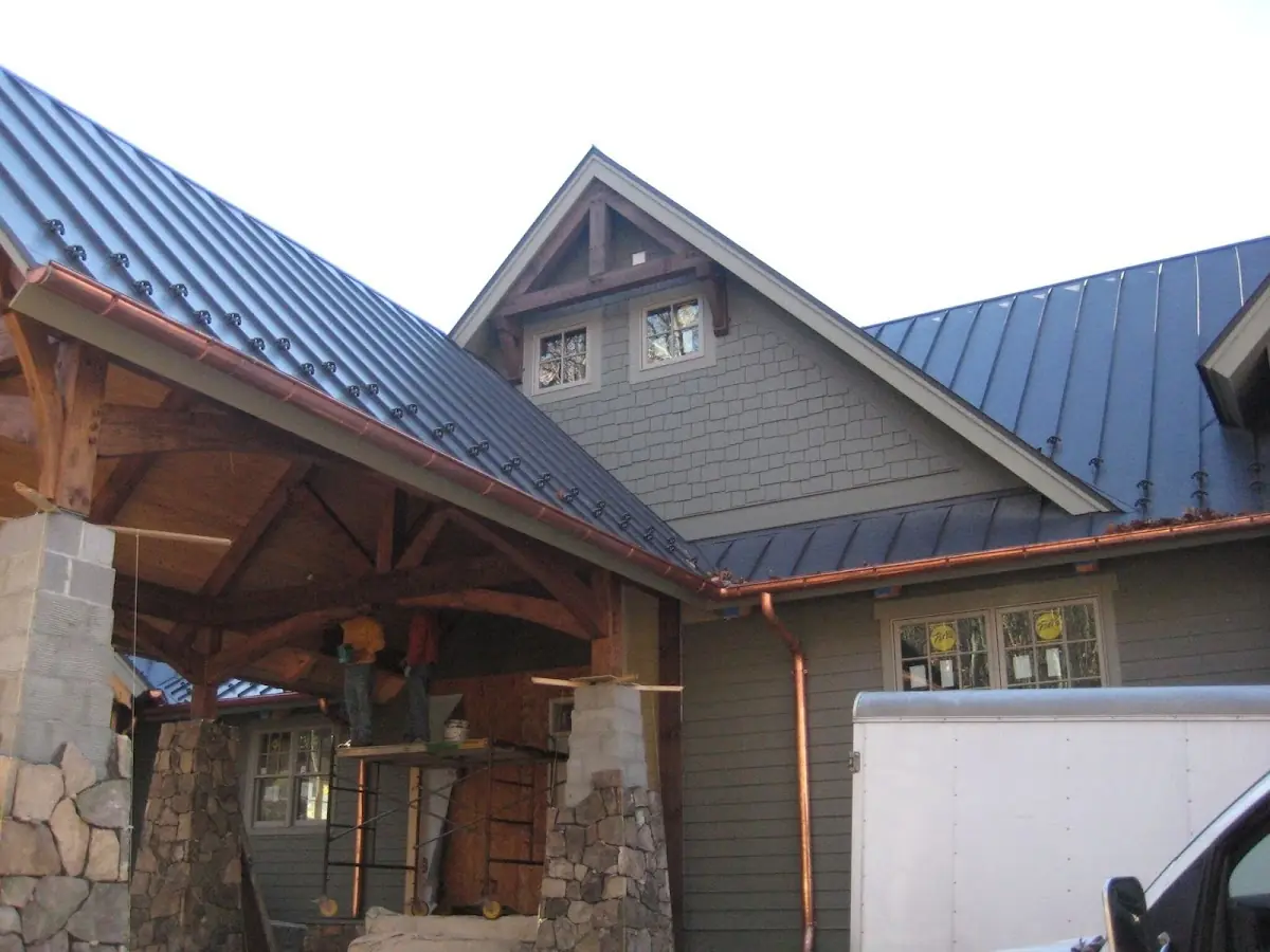 Craftsman Roofing team delivering quality roofing work in EspaÃ±ola